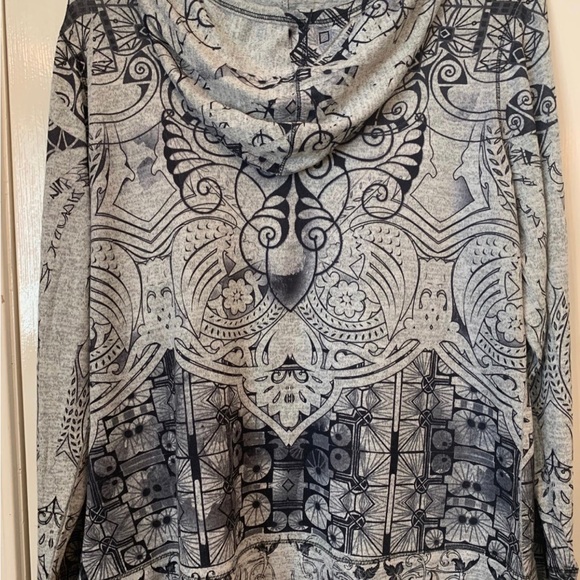 Style & Co. women’s zip up sweater/jacket. Size L.  Black and gray - Picture 3 of 5